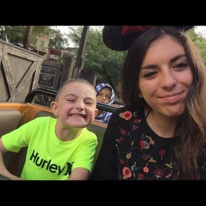 Meet your Posher, Aylaima